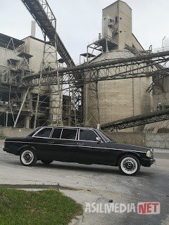 Holcim-Costa-Rica-S.A.-MERCEDES-LIMOUSINE-300D-W123.jpg