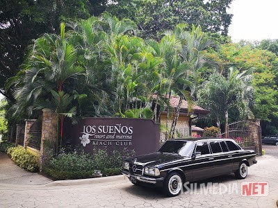 LOS-SUENOS-RESORT-AND-BEACH-CLUB.-COSTA-RICA-MERCEDES-LIMOUSINE-RIDE..jpg