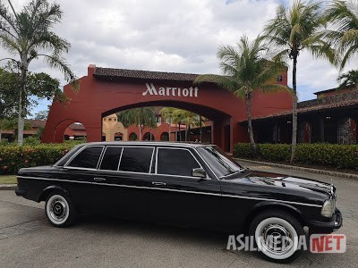 MARRIOTT-LOS-SUENOS-COSTA-RICA.-MERCEDES-W123-300D-TOURS-LIMOUSINE.jpg