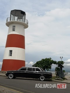 Puntarenas-EL-FARO.-COSTA-RICA-MERC3EDES-LIMO-W123-LWB-TRANSPORTATION.jpg