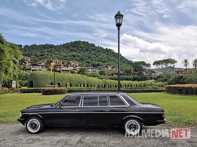 LOS-SUENOS-MAJESTIC-GARDEN.-COSTA-RICA-MERCEDES-LIMOUSINE.jpg