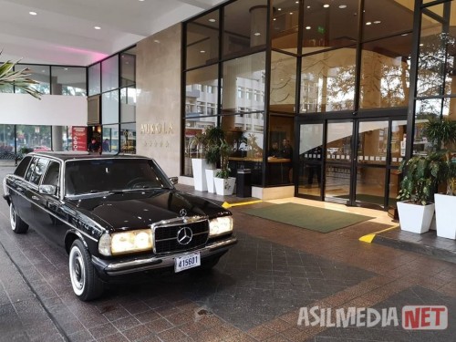 HOLIDAY-INN-AUROLA-COSTA-RICA-LIMOUSINE.jpg