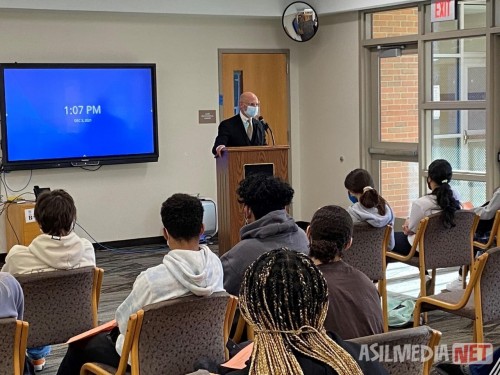 ABINGTON-HIGH-SCHOOL-NATIONAL-HONORS-SOCIETY-KEYNOTE-SPEAKER-RICHARD-BLANK.jpg