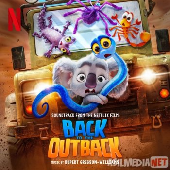 katta kokrakli va pantiesdagi keng dumbali tola ayollar Oltin dush etuk ayollar