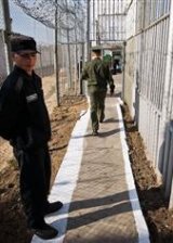 Qamoqda o'tirgan 7 ta yulduzlar (video)