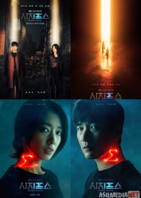 Qizlar külotlari pastga Rossiyalik ona ogli bilan jinsiy aloqani videoga oldi.