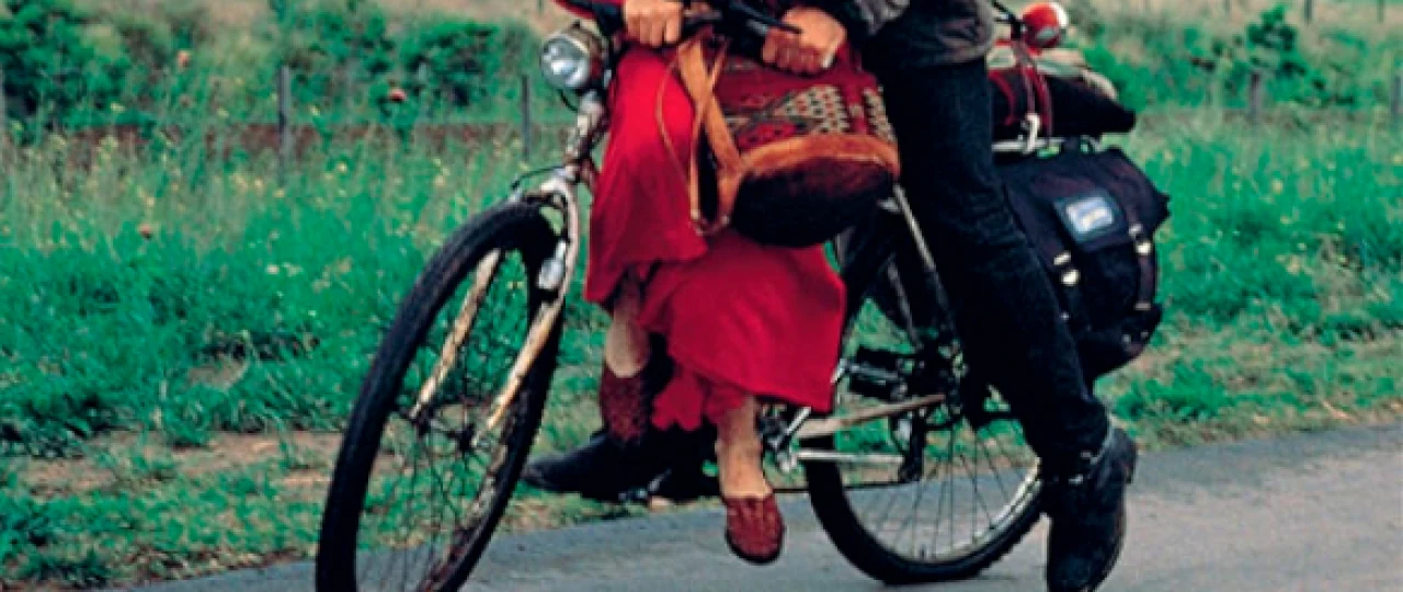 Sayohat Argentina filmi 1992 Uzbek tilida O'zbekcha tarjima kino Full HD tas-ix skachat