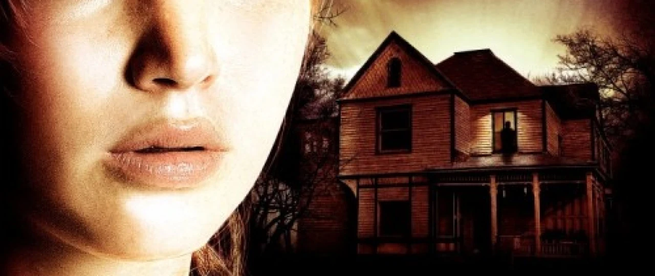 Xilvatdagi uy / Ko'chaning oxiridagi uy Uzbek tilida 2011 O'zbekcha tarjima film Full HD skachat