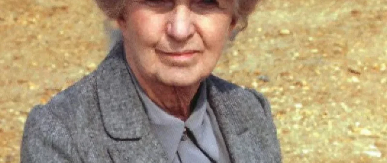 Marpl xonim: Kutubxonadagi qotillik Uzbek tilida 1984 O'zbekcha tarjima film Full HD skachat