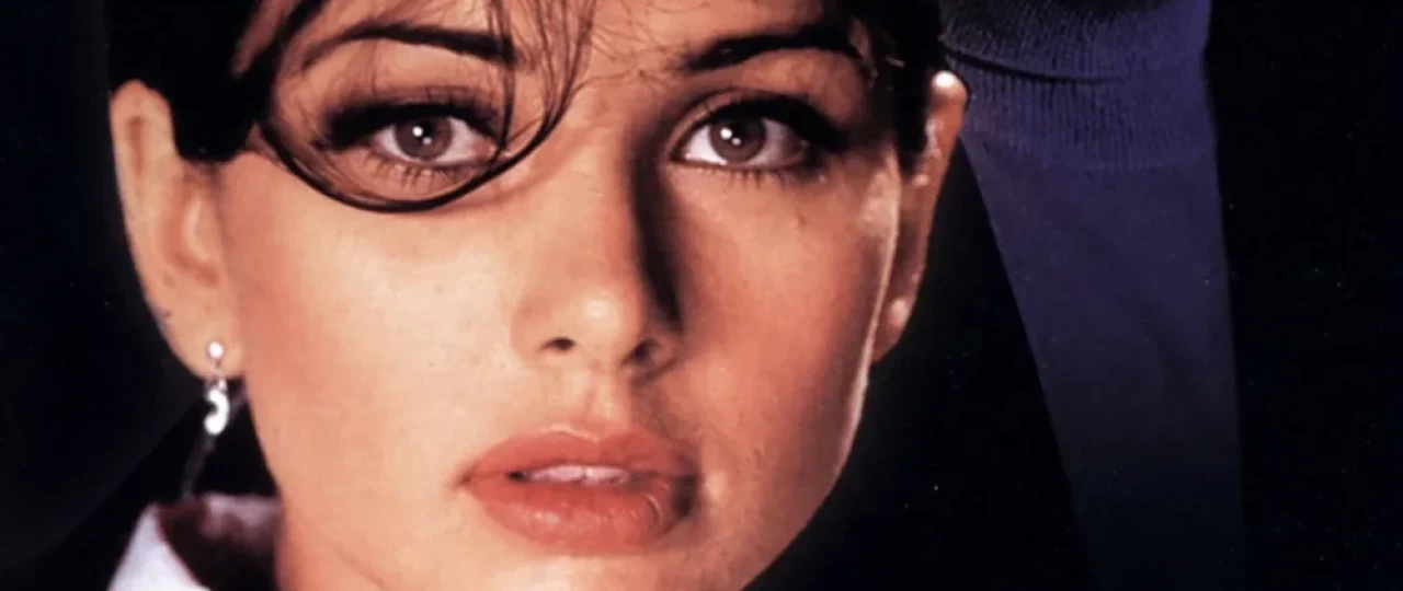 Aybdorlik / Gunoh / Advokat uchun tuzoq / Kasoor / Gumondagi er 2 Hind kino 2001 Uzbek tilida O'zbekcha tarjima kino Full HD tas-ix skachat