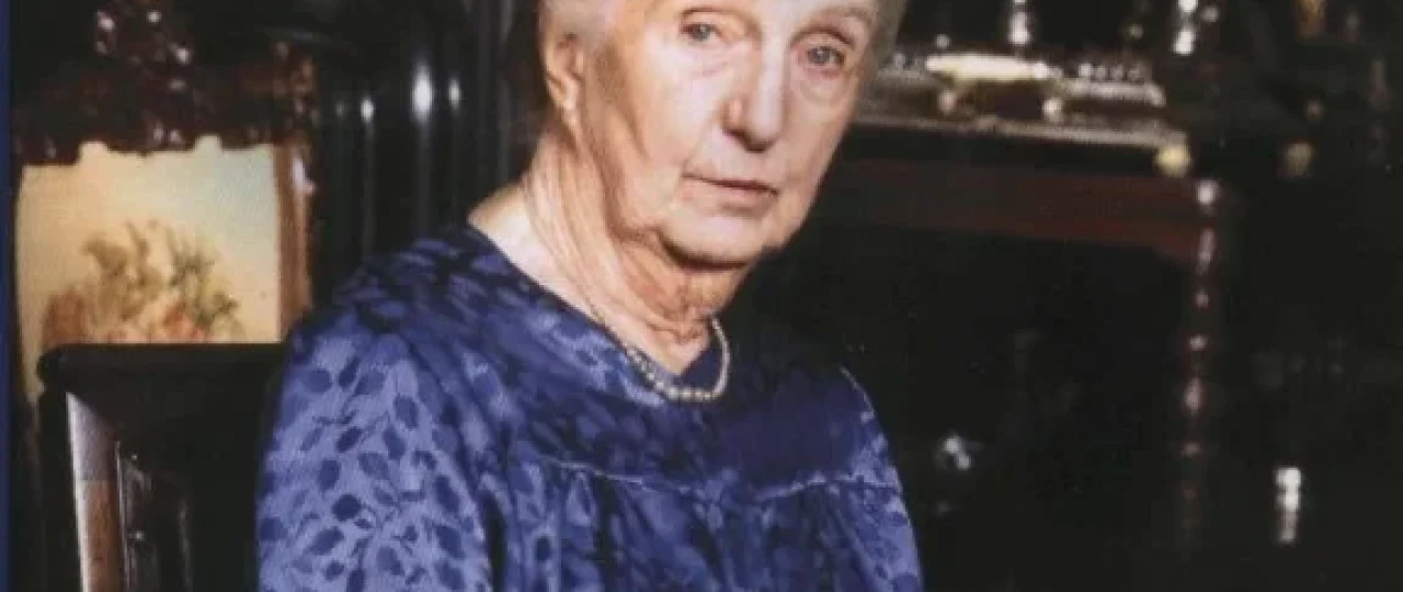 Marpl xonim: Oynalar yordamida Uzbek tilida 1991 O'zbekcha tarjima film Full HD skachat