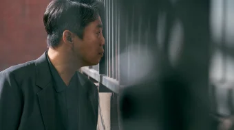 O'g'irlangan shaxsiyat Janubiy Koreya filmi Uzbek tilida 2023 O'zbekcha tarjima kino HD skrinshot 2