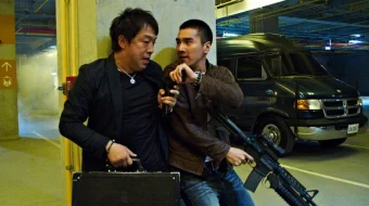 Oq va Qora 1: Muqaddima / Iptido Jangari kino Uzbek tilida 2011 O'zbekcha tarjima kino HD skrinshot 1