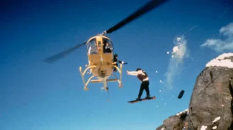 Politsiya hangomalari 4: Birinchi zarba Uzbek tilida 1995 O'zbekcha tarjima film Full HD skachat skrinshot 2