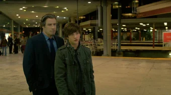 Ko'zbo'yamachi / Soxtakor / Qalbaki pul sotuvchi Uzbek tilida 2014 O'zbekcha tarjima film Full HD skachat skrinshot 2