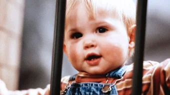 Sayrga chiqqan go'dak Uzbek tilida 1994 O'zbekcha tarjima kino HD skrinshot 1