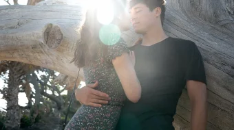 Ikki dunyo orasida / Osmon va yer o'rtasida Uzbek tilida 2022 O'zbekcha tarjima film Full HD skachat skrinshot 1