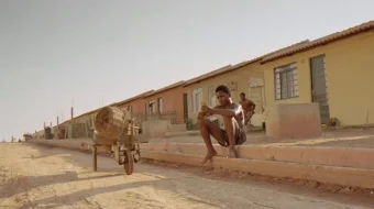 Illat shahri Uzbek tilida 2002 O'zbekcha tarjima kino HD skrinshot 4