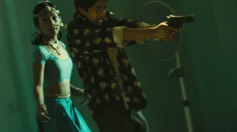 Xarobadan chiqqan millioner Hind kino O'zbek tarjima tas-ix skachat skrinshot 2