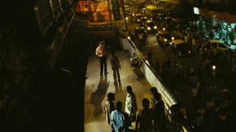 Xarobadan chiqqan millioner Hind kino O'zbek tarjima tas-ix skachat skrinshot 4