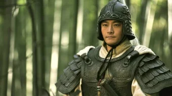 Uch Qirollik Barcha qismlari Uzbek tilida 2010 O'zbekcha tarjima kino HD skrinshot 2