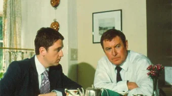 Ekrandagi detektiv sahnadagi o'lim seriali Barcha qismlar Uzbek tilida 1997 HD O'zbek tarjima skrinshot 2