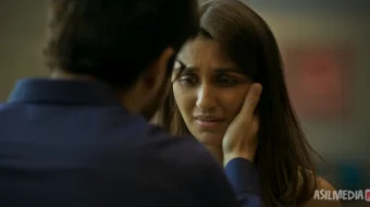 Jodulangan er-xotin / Dibbuk: Haqiqiy lan'at 2021 Hind kino Uzbek tilida O'zbekcha tarjima kino Full HD tas-ix skachat skrinshot 2