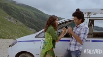 To'yidan qochgan kelin Hind kino 2012 Uzbek tilida O'zbekcha tarjima kino Senga bo'lgan sevgini his qilaman / Senga oshiq bo'ldim Full HD tas-ix skachat skrinshot 1