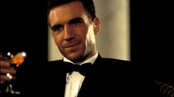 Bemor Ingliz / Angliyalik Kasal Uzbek tilida 1996 O'zbekcha tarjima kino HD skrinshot 3