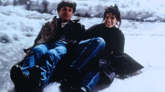 Sen uxlayotganingda Uzbek tilida 1995 kino skrinshot 4