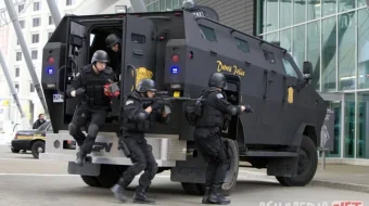 S.W.A.T: Olovli bo'ron Uzbek tilida O'zbekcha 2010 tarjima kino Full HD tas-ix skachat skrinshot 2