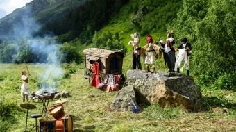 Bremenlik mashshoqlar Rossiya filmi Uzbek tilida 2023 O'zbekcha tarjima kino HD skrinshot 4