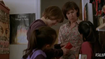 Ortda qolganlar Fransiya filmi 2007 Uzbek tilida O'zbekcha tarjima kino Full HD tas-ix skachat skrinshot 4