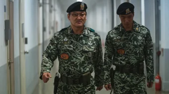 Seul bahori (12.12-kun) / To'ntarish 12.12 Koreya Tarixiy filmi Uzbek tilida 2023 O'zbekcha tarjima kino Full HD tas-ix skachat skrinshot 4