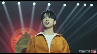 Qoyilmaqom beshlik / Ajoyib beshovlon / Yuqori 5 lik 2025 Uzbek tilida O'zbekcha tarjima kino Full HD tas-ix skachat skrinshot 4