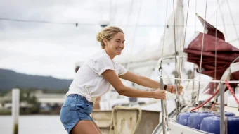 Dovul iskanjasida / Adrift Uzbek tilida 2018 O'zbekcha tarjima film Full HD skachat skrinshot 1