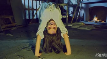 1920: Jodulangan xotin 2 / 1920: Yovuzlik qaytadi 2 Hind kino 2012 Uzbek tilida O'zbekcha tarjima kino Full HD tas-ix skachat skrinshot 3