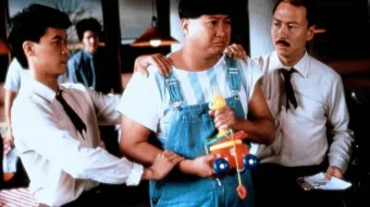 Ajdarho yuragi (Jeki Chan ishtirokida) Uzbek tilida 1985 O'zbekcha tarjima kino HD skrinshot 1