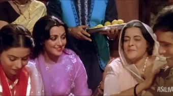 Qasoskor o'g'il / Xudolarning jazosi / Nastik Hind retro filmi 1983 Uzbek tilida O'zbekcha tarjima kino Full HD tas-ix skachat skrinshot 2