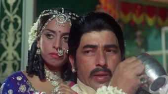 Nikoh Tumori (1979) / Oilaviy baxt / Erini tirik qoldirgan ayol Hind kinosi Uzbek tilida O'zbekcha tarjima kino HD skrinshot 1