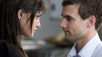 Akula hamlasi / Sunami Uzbek tilida HD 2012 O'zbekcha tarjima kino HD skrinshot 3