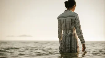 Ertangi Kun Xotiralari / Kelajakdan xotiralar Uzbek tilida 2021 O'zbekcha tarjima kino HD skrinshot 2