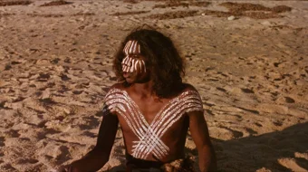 Bola va Okean Avstraliya filmi 1976 Uzbek tilida O'zbekcha tarjima film Full HD skachat skrinshot 3