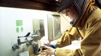 Epidemiya / Epedimeya Uzbek tilida 1995 O'zbekcha tarjima kino HD Premyera skrinshot 1