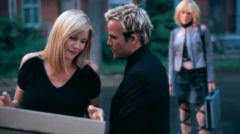 Tutqich Bermaslar Uzbek tilida 2002 O'zbekcha tarjima kino HD skrinshot 3