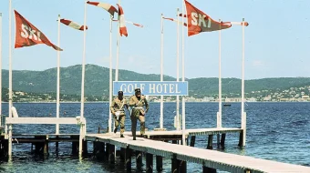 Savdoyi posbon Sen-tropeda Uzbek tilida 1964 HD O'zbek tarjima tas-ix skachat skrinshot 3