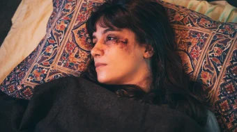 Taslim bo'lma: Qo'zg'olon Uzbek tilida 2021 O'zbekcha tarjima film Full HD skachat skrinshot 1