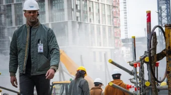 Ishchi / Usta / Master / Quruvchi / Mehnatkash odam Uzbek tilida O'zbekcha 2025 tarjima kino Full HD tas-ix skachat skrinshot 3