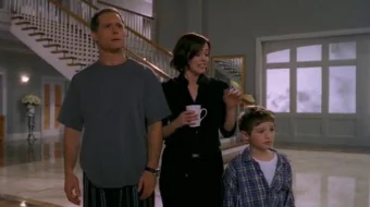 Uyda yolg'iz 4 Uzbek tilida 2002 O'zbek tarjima kino Original holda skrinshot 2