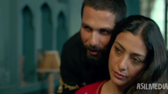 Xaydar / Haydar / Hayder / Onam, otam va qasos Hind kino 2014 Uzbek tilida O'zbekcha tarjima kino Full HD tas-ix skachat skrinshot 1